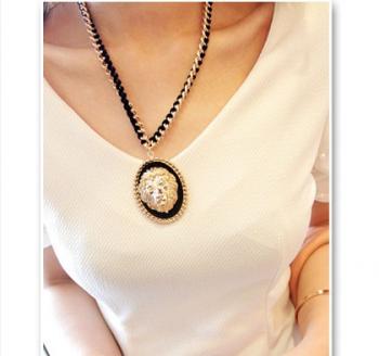 Necklace Super popular wholesale jewelry vintage chic lion head sweater chain.jpg